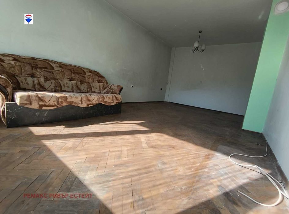 Продава се Двустаен апартамент в Русе, Родина 2 - 61 кв.м за 1032 €/кв.м - Снимка #2