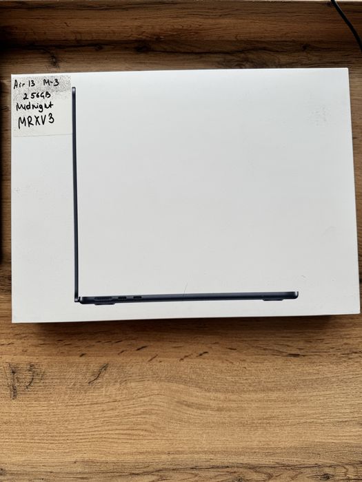 Продам Macbook Air M3