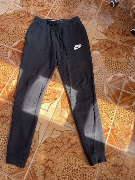 Pantaloni barbati nike marimea xs
