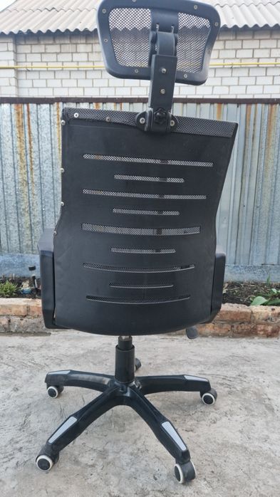 Продам компьютерные кресла