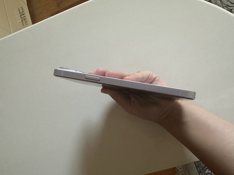 Продам iPhone 14 plus, сиреневый