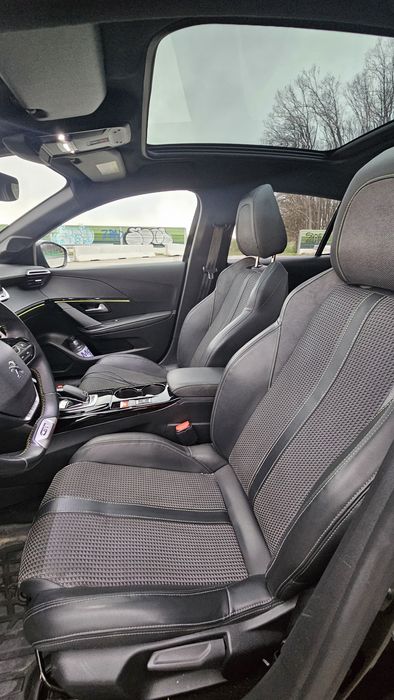 Vand Peugeot 208 GT Line automat