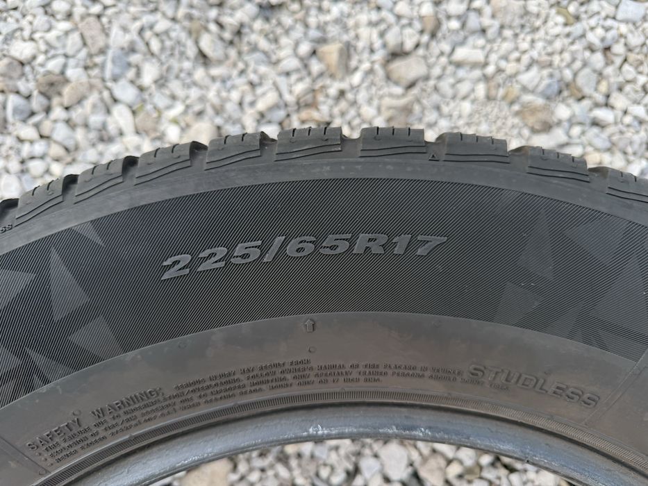 Зимни гуми Nexen 225/65/17, Dot: 40/21