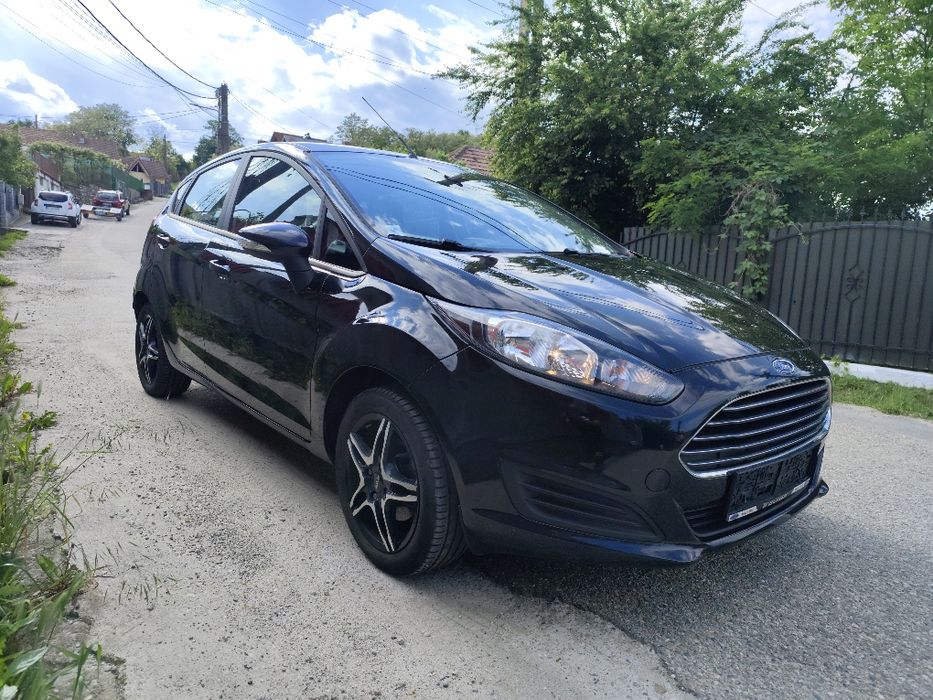 Ford Fiesta an 2013 luna 12 /benzina/Euro 5/jante/scaune încălzite/model Facelift /140000 km