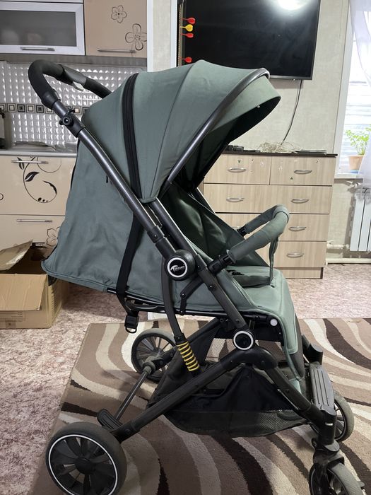 Продам детсую коляску