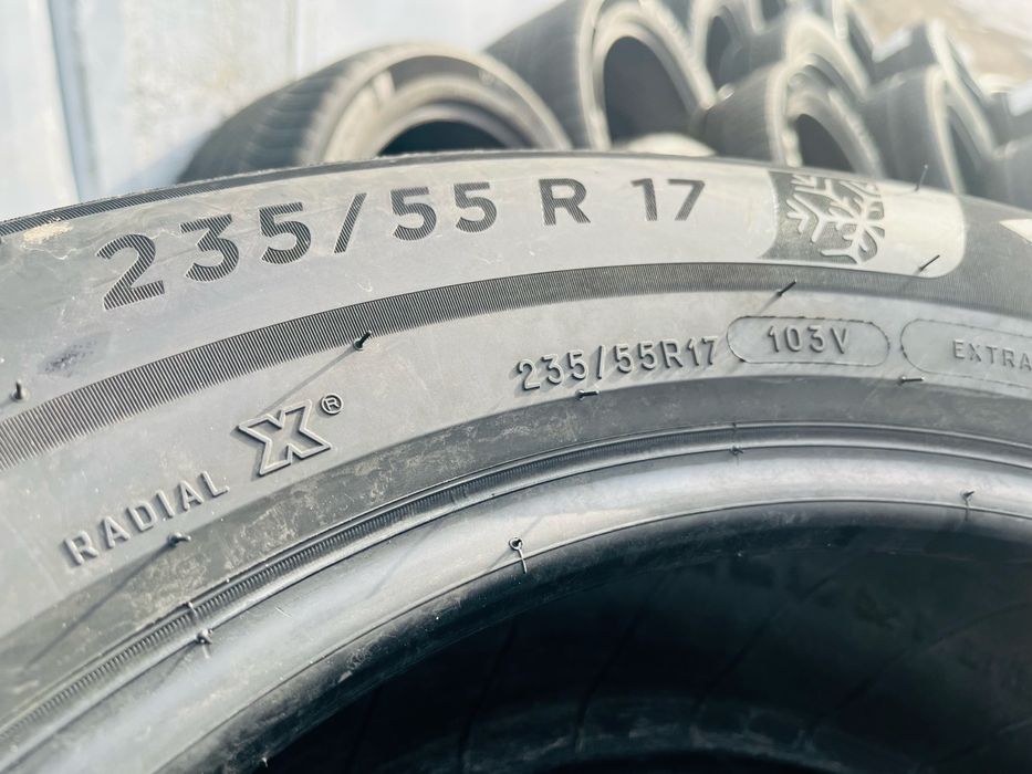 235 /55 /17 – комплект зимних шин