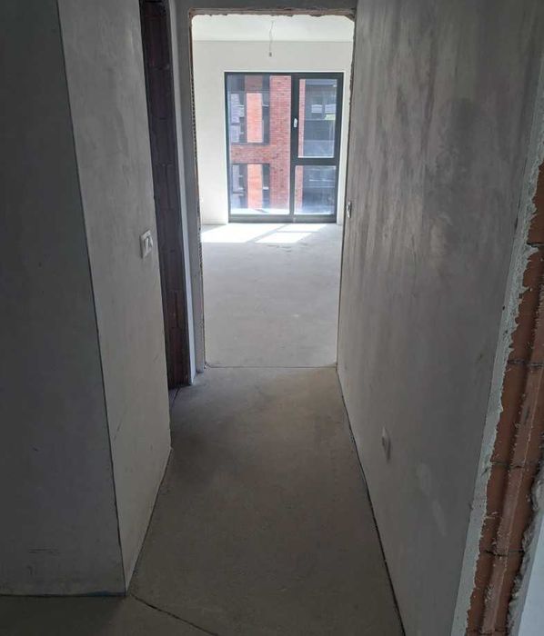 Продава се Тристаен апартамент в София, Хладилника - 132 кв.м за 3023 €/кв.м - Снимка #1