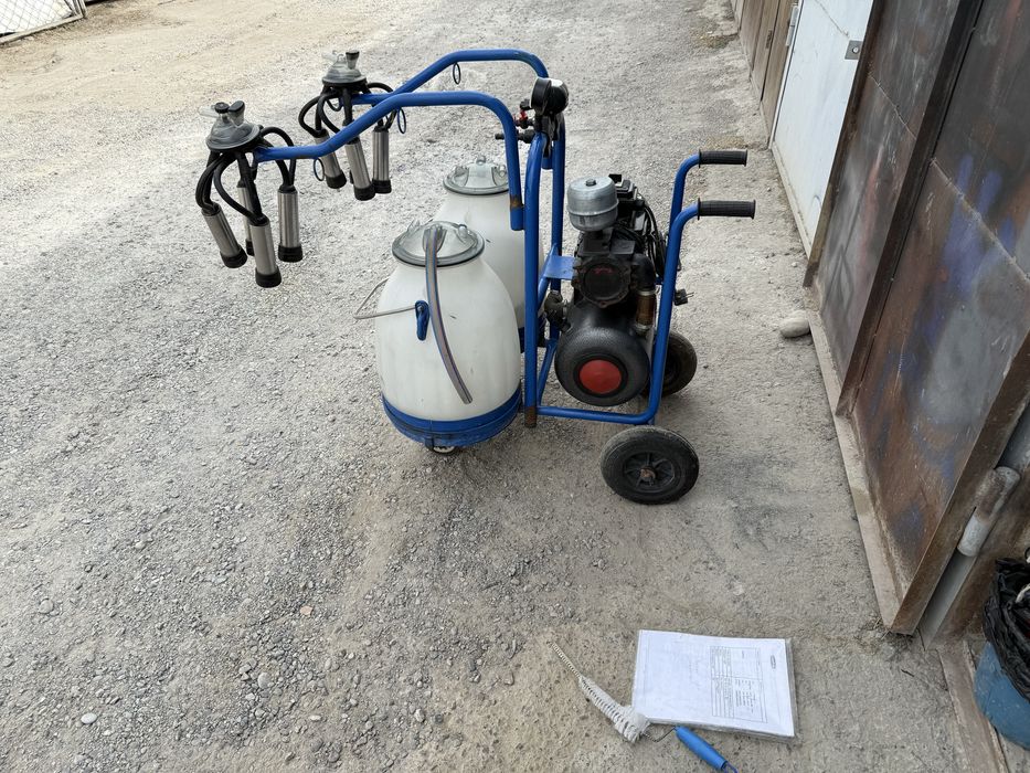 * доильный аппарат для коров оригинал Италия в хорошем рабочем состоян