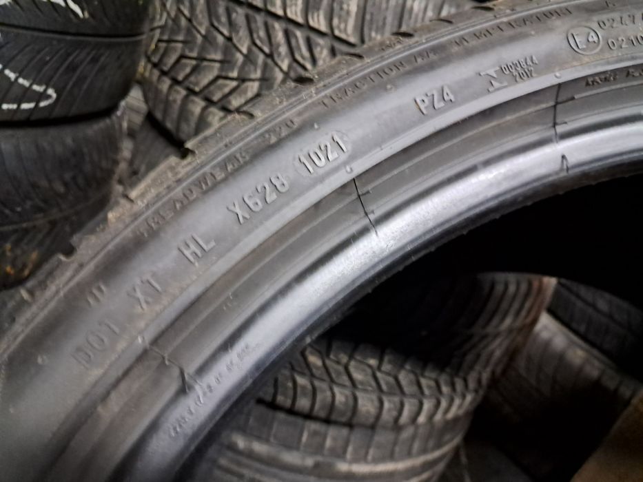 Anvelope second vara 305 30 R21 Pirelli
