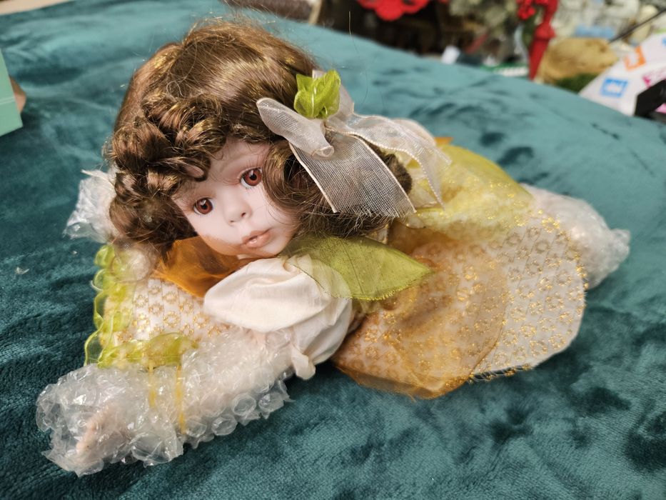 Кукли порцеланови