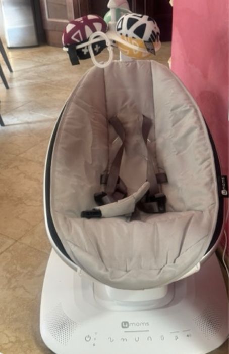 Електрическа бебешка люлка mamaRoo 5.0, сива