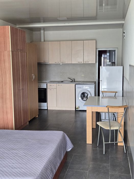 Дава се под наем Едностаен апартамент в Варна, м-т Сотира - 25 кв.м за 280 € - Снимка #3