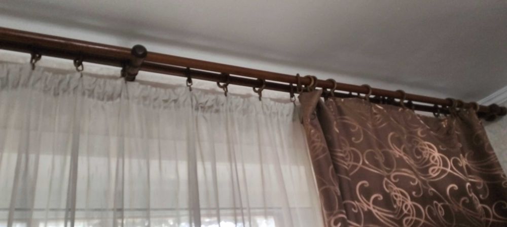 Продам деревянные карнизы.