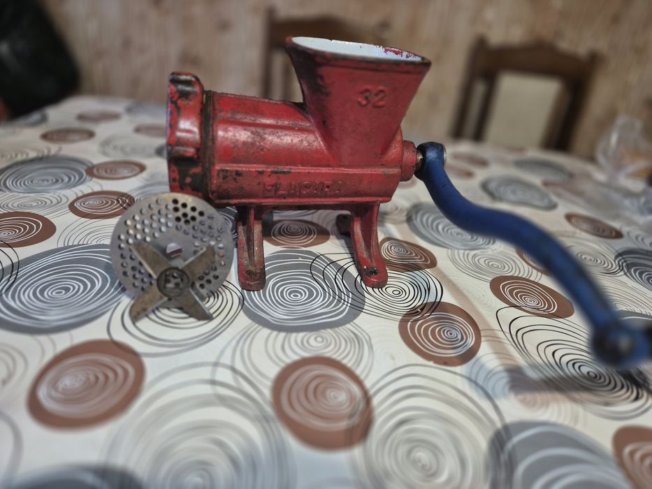 Оригинална румънска месомелачка FLACARA 32 номер