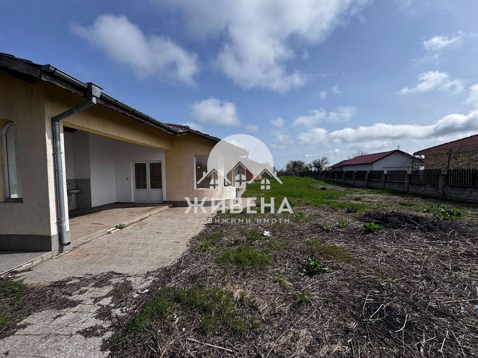 Продава къща в с.Соколово, площ 138 кв.м