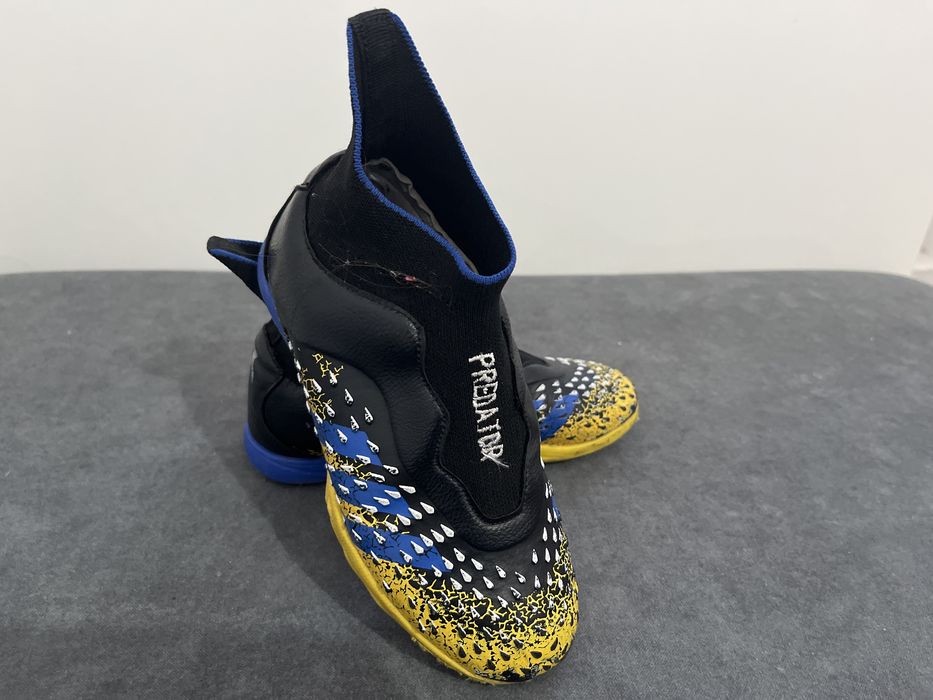 Продаются сороконожки, кроссовки, бутсы