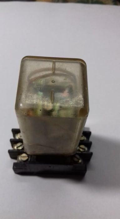 Diferite relee de comanda