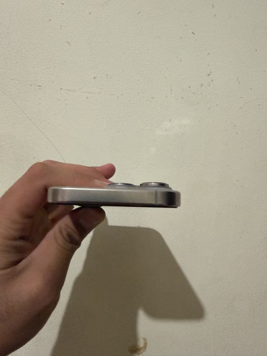 Iphone 16 pro 128gb esim