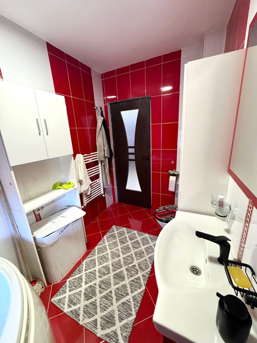 Se vinde ap 2 cam, Floresti, zona Florilor 296