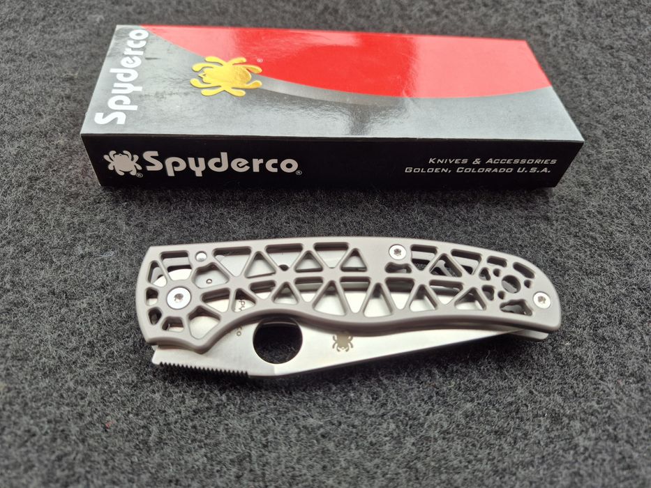Сгъваем нож Spyderco Edgerati С266
