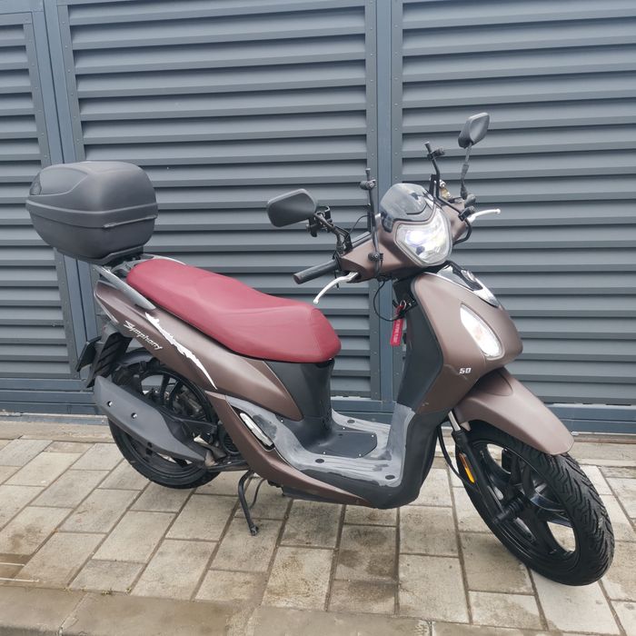 Vând scuter 49 cmc