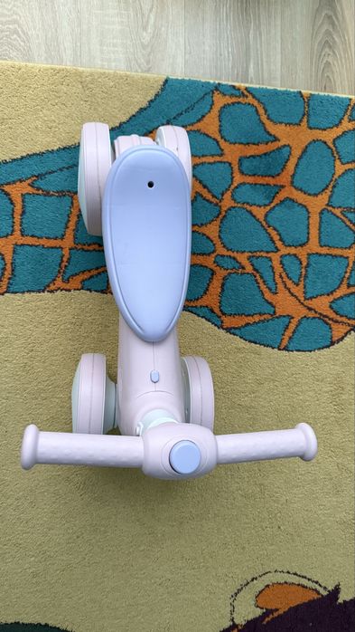 Детско колело за баланс MoMi - Tobis, розово