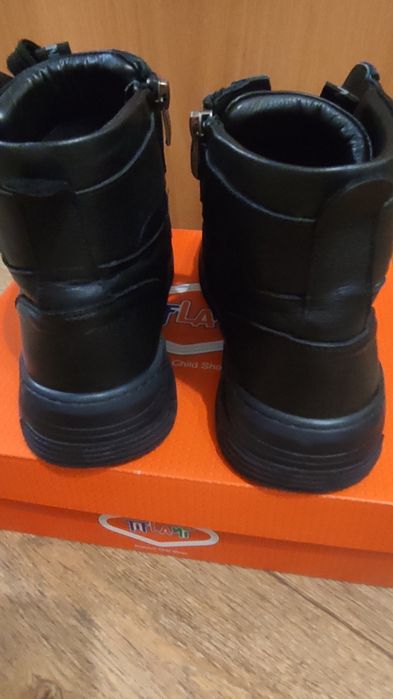 Ботинки демисезонные