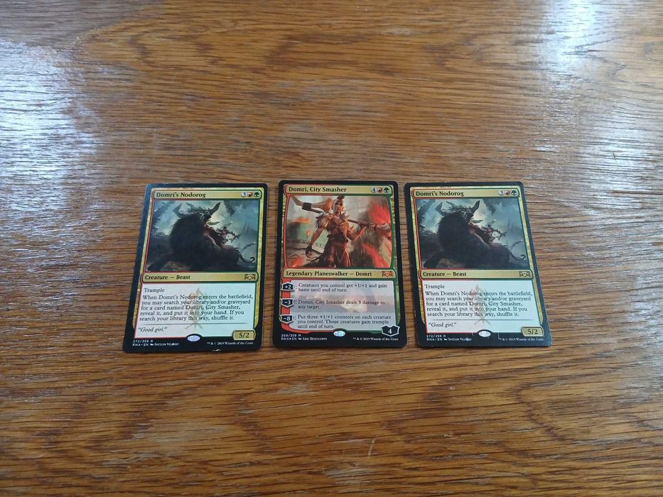 set carti joc Domri + 2x Domri's Nodorog pt Magic The Gathering