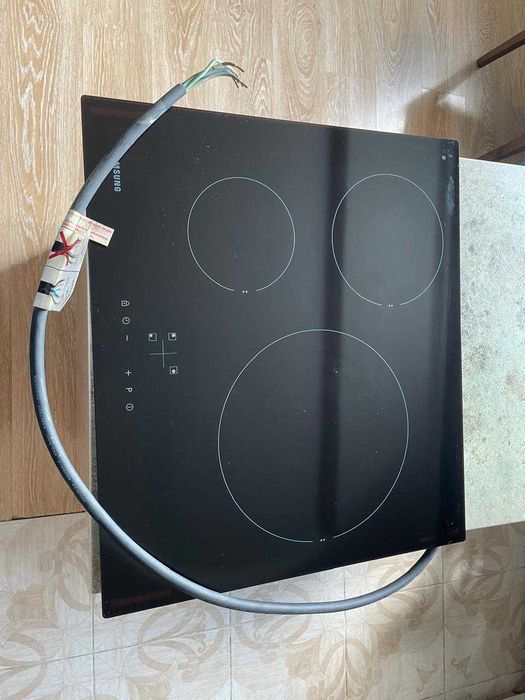 Варочная поверхность Samsung