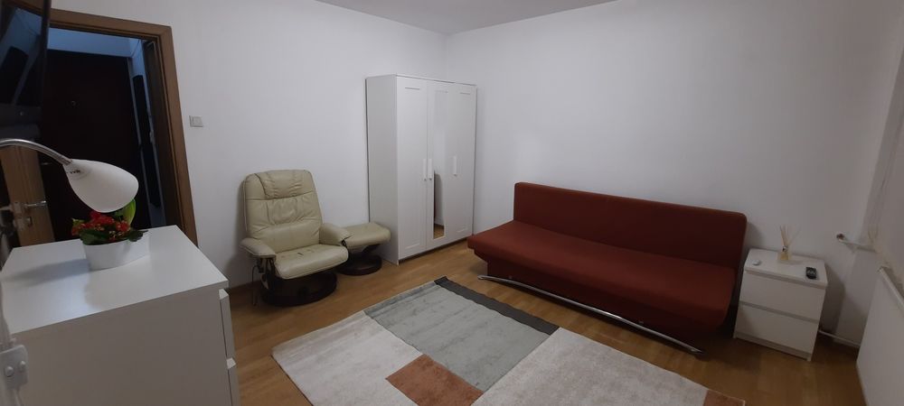 Inchiriez apartamernt cu 1 camera in Cluj.