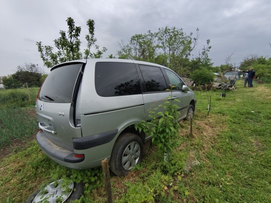 Vand citroen C8 pentru dezmembrat
