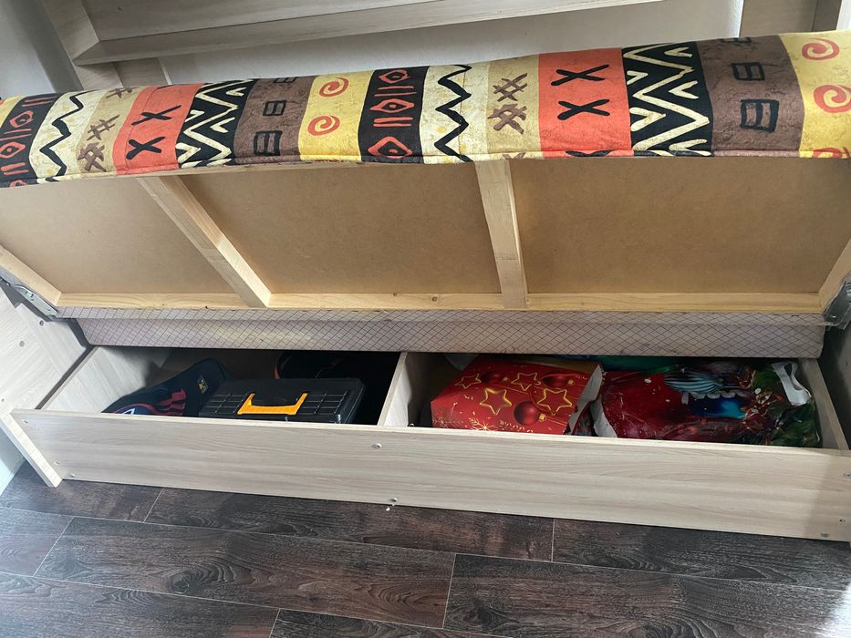 Продаем кровать.