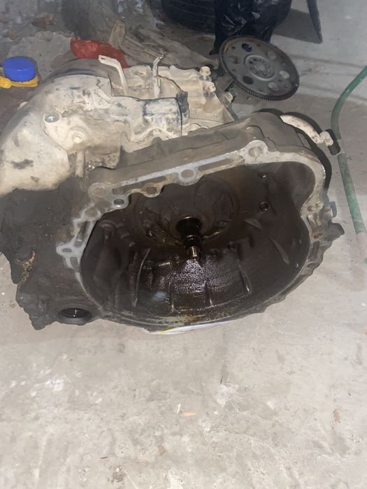 Каробка на камри 40 2.4 5 ступка