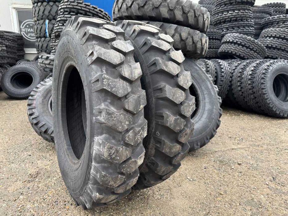 Cauciucuri noi 9.00-20 marca PANTHER cu 16 pliuri de excavator