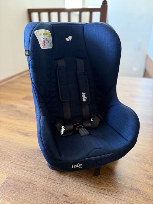Продам Автокресло Joie