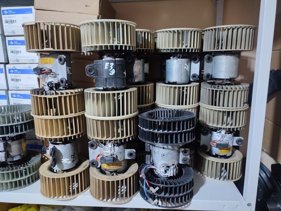 Моторчик печки вентиляр BMW X5 E53