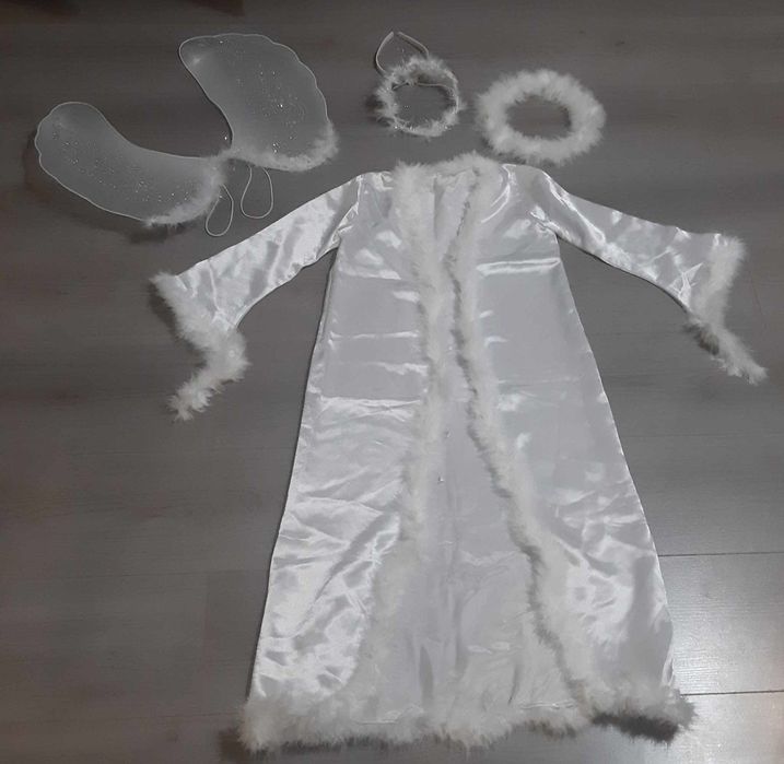 Rochii ingerasi - marime 5- 8 ani