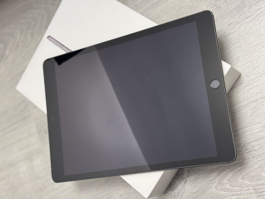 Ipad 9 impecabila(pachet)