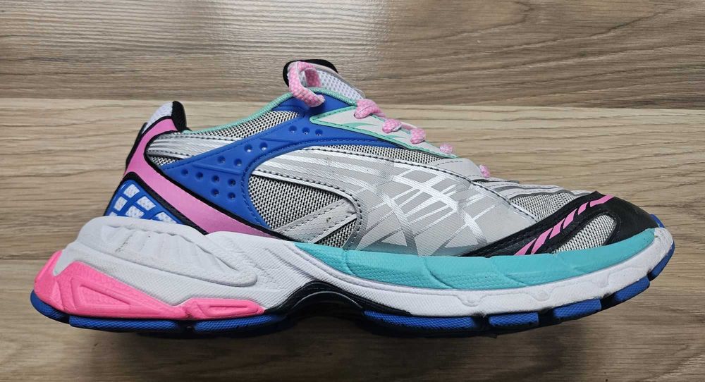 Дамски маратонки Puma Velophasis Born in the2000's - 40