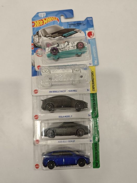 Колички играчки Hot Wheels