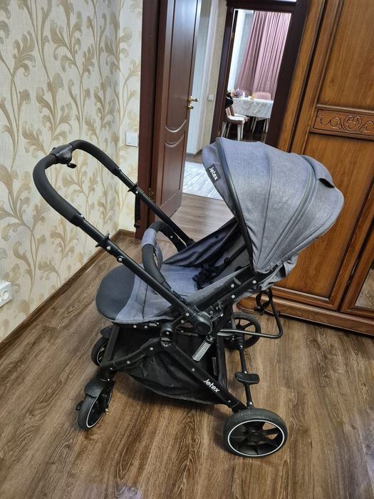 Продается детская прогулочная коляска