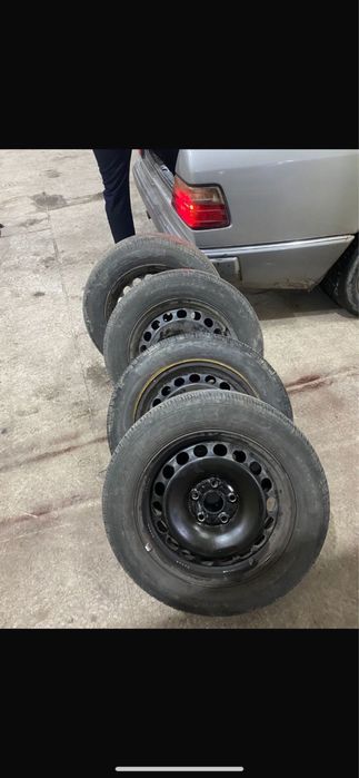 Резина 205/60/16