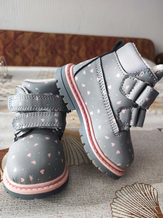 Ботушки за момиче номер 20