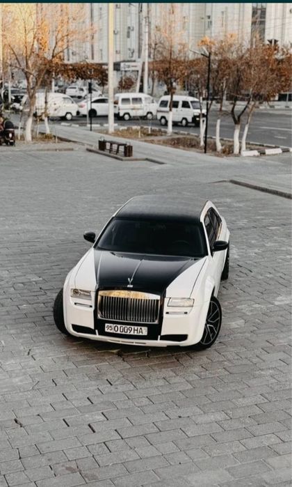 Rolls-royce sotiladi