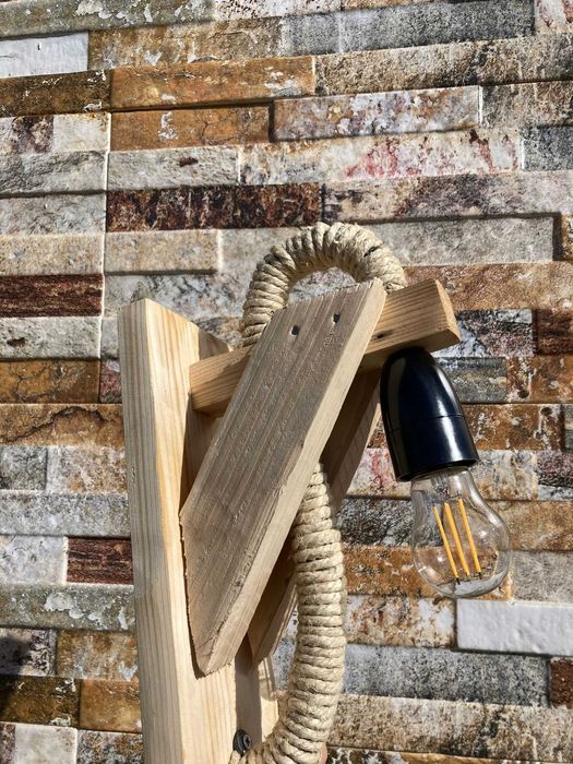 Lămpi handmade din lemn