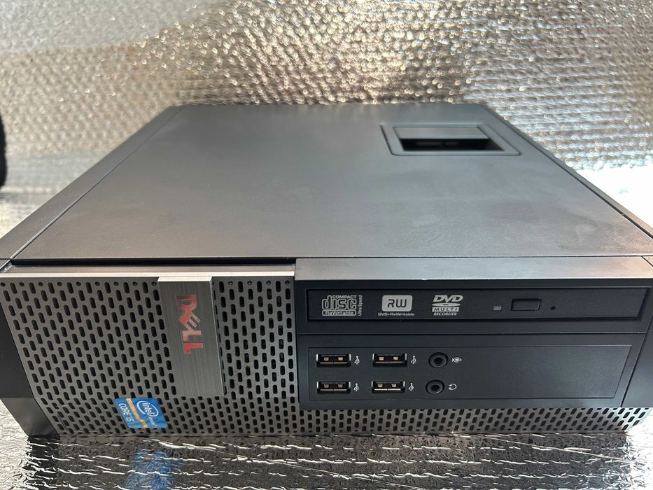 Четириядрен компютър DELL OptiPlex 790
