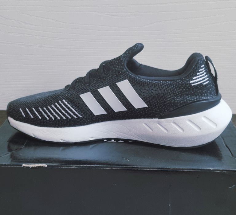 Adidas маратонки — Lifestyle, размер 40.5, малко носени