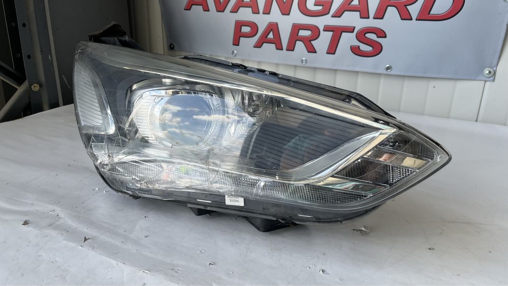 Десен фар Ford C-max 2 2016-