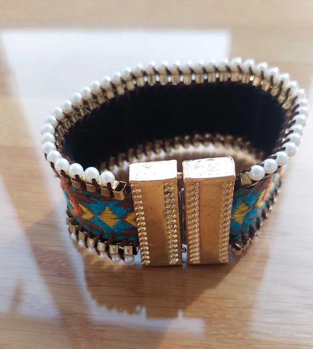 Bratara traditionala