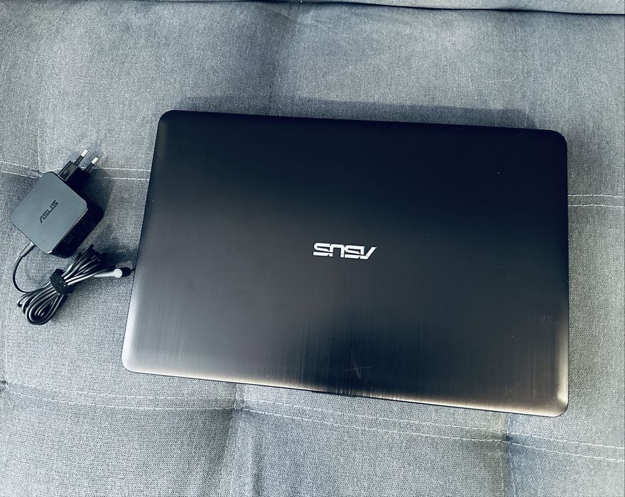 Ноутбук ASUS Vivobook Core i3, 8GB,